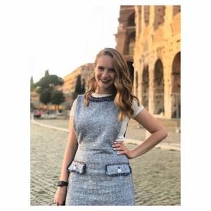 Meet your Posher, Vicki